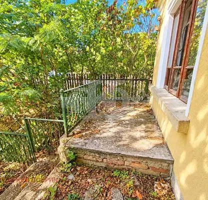 Photo 3 — House with 2200 sq m yard in Vladimirovo village, Dobrich region