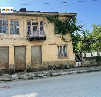 Photo 2 — House in Lovech, Vrabevo