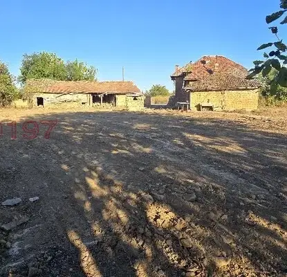 Photo 2 — House in Veliko Tyrnovo, Vyrbica