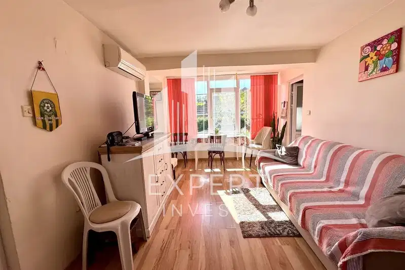 House in Varna, Zdravec