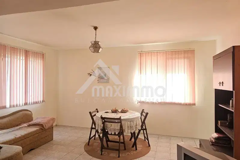 Four-storey house with garage in s. Zvezditsa, Varna