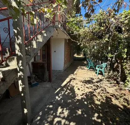 Photo 5 — Three-storey house with yard in Septemvri, Pazardzhik region