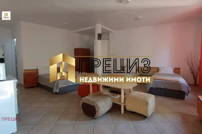 House in Shumen, Centyr