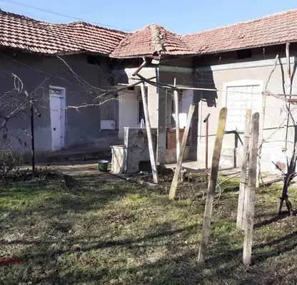 Снимка 3 — Къща с парцел 761 кв.м в гр. Славяново, област Плевен