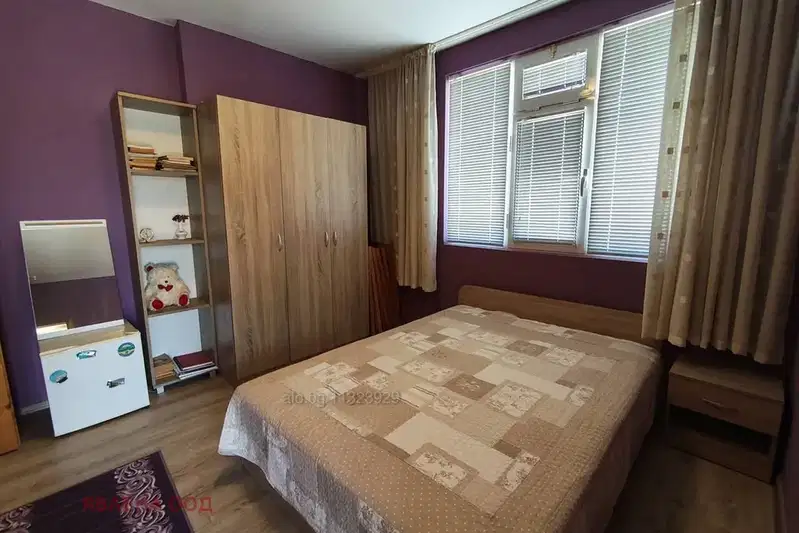 House in Sliven, Centyr