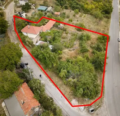 Photo 3 — 2-room house in Sliven, corner plot and veranda