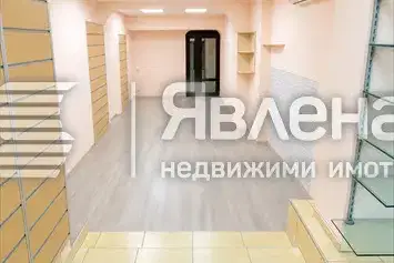 Four-storey house with yard and parking in Banishora, Sofia