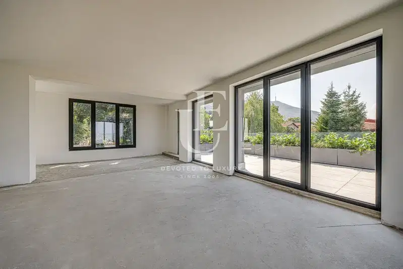 Spacious house with panoramic terrace in Boyana, Sofia