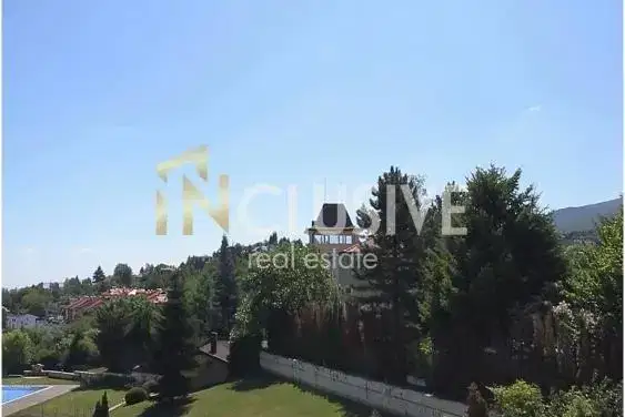 Terraced house with 5 rooms and garage in Boyana with Vitosha view