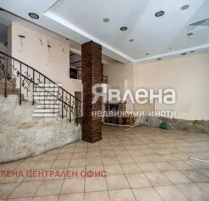 Photo 5 — House in Sofia, Centyr
