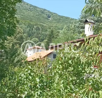 Photo 2 — House with 3 bedrooms and garage in Dragalevtsi, Sofia