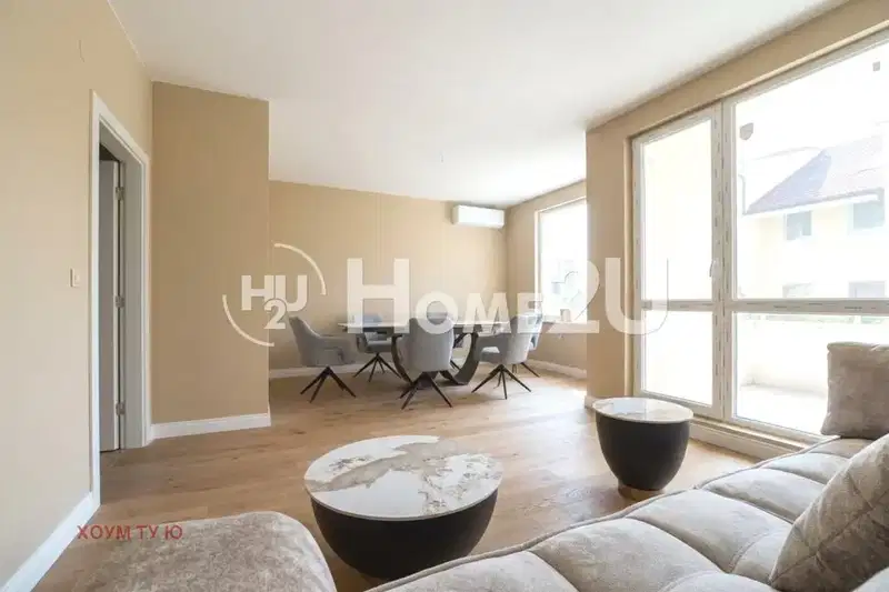 4-room house in Manastirski livadi with garage and yard
