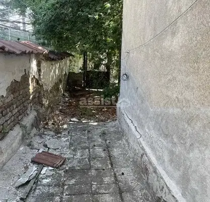 Снимка 4 — Къща с 1 етаж и двор в Орландовци, София