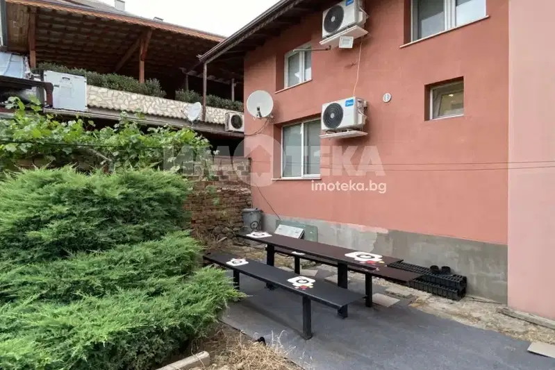 Two-storey house with yard in Vrazhdebna district, Sofia