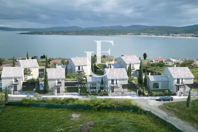 House with 3 bedrooms and sea view in Sozopol, Budzhaka