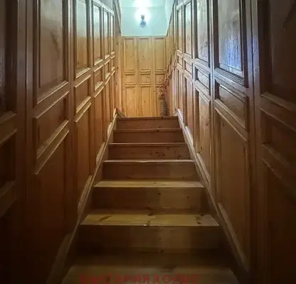 Снимка 3 — Многофункционална къща с 3 етажа и тераса в Созопол