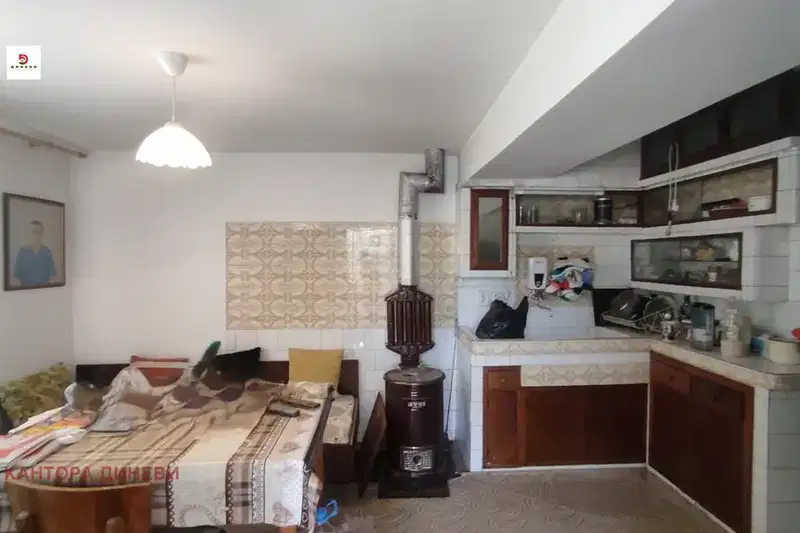 Two-storey house with yard in Samara 2 district, Stara Zagora