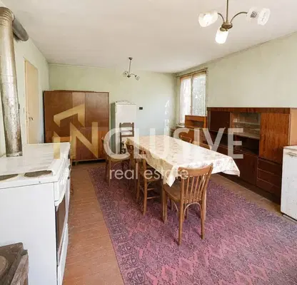 Photo 4 — Two-storey house with 4 bedrooms and yard in Tompsan village, Sofia region