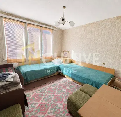 Photo 5 — Two-storey house with 4 bedrooms and yard in Tompsan village, Sofia region