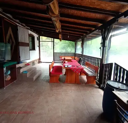 Photo 4 — Two-storey house with 4 bedrooms in Dolni Radkovtsi village, Gabrovo region
