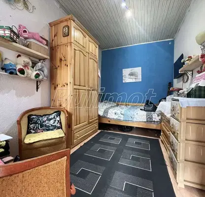 Photo 5 — 3-room house in Kolhozen pazar, Varna with yard