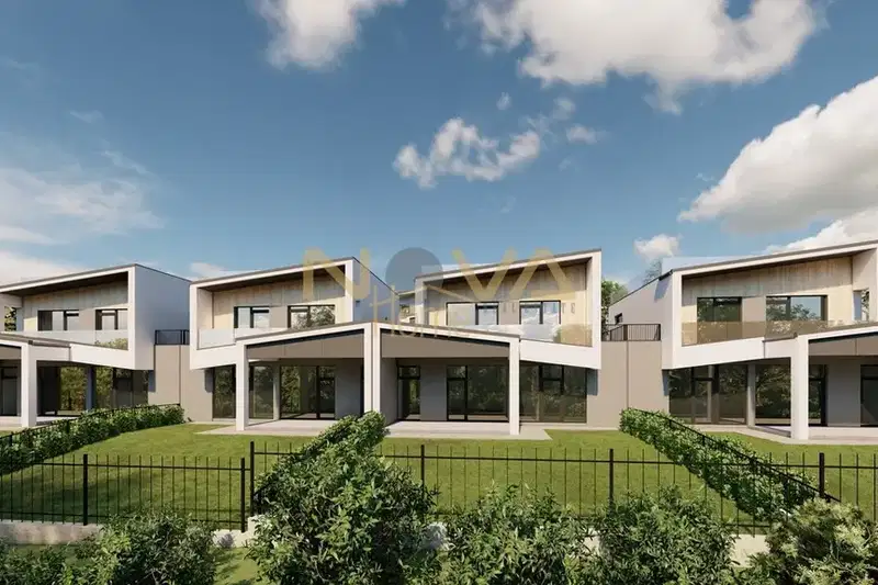 Terraced 4-room house with sea view in m-t Alen mak, Varna
