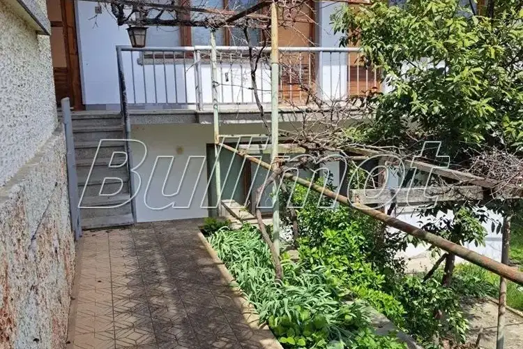 House in Varna, Borovec - Sever