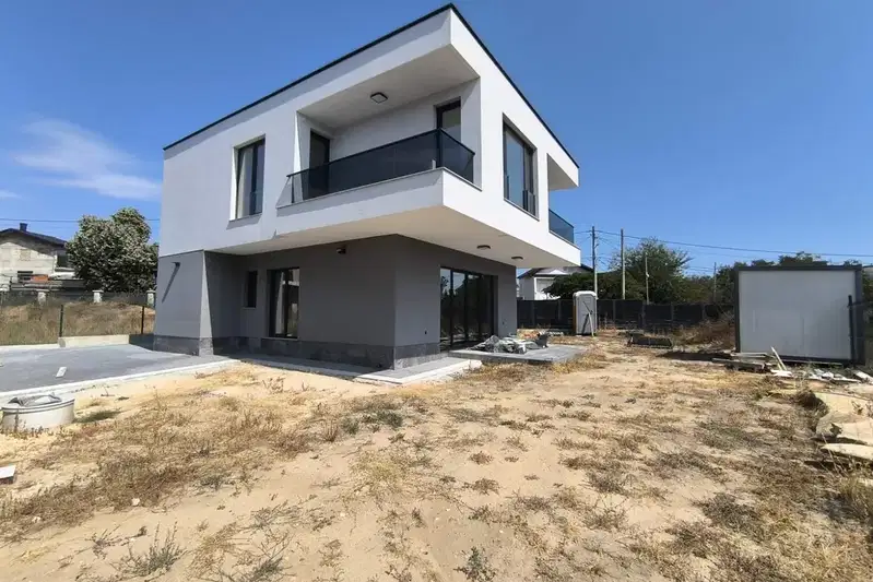 Two-storey house with 4 rooms in m-t Borovets - south, Varna