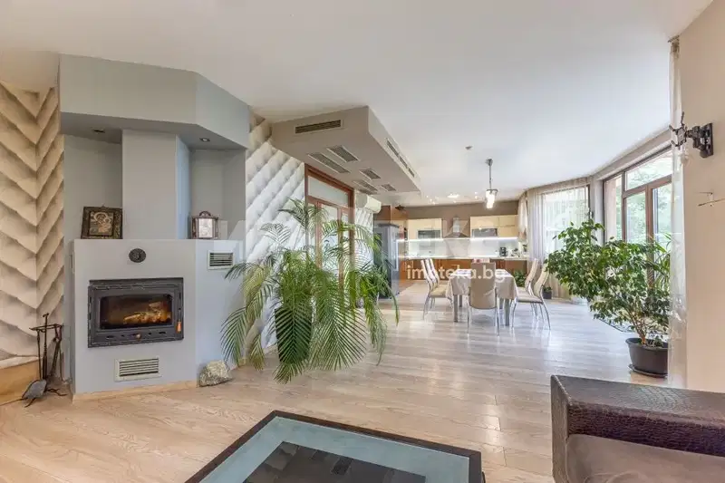 House in Varna, Borovec - Yug