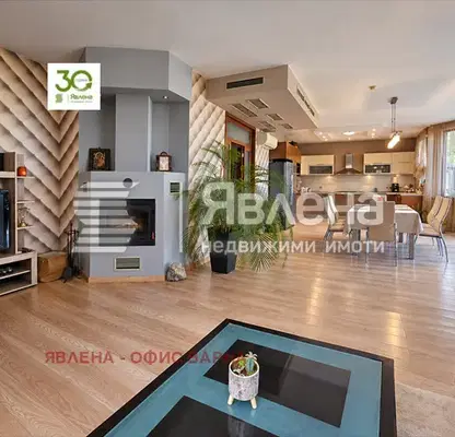 Photo 2 — House in Varna, Borovec - Yug