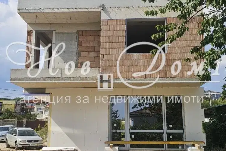 Three-storey house with sea view in m-t Dolna Traka, Varna