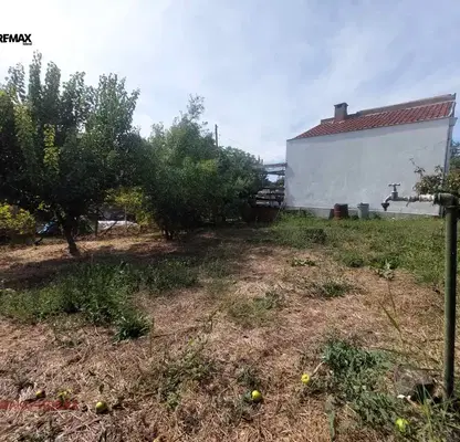 Снимка 5 — Къща с 3 стаи в м-т Долна Трака, Варна с голям двор