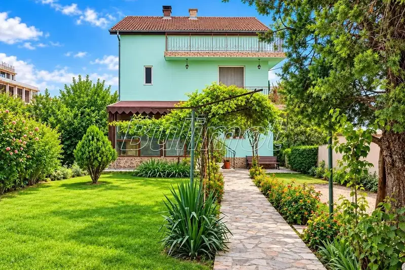 House in Varna, Dolna Traka