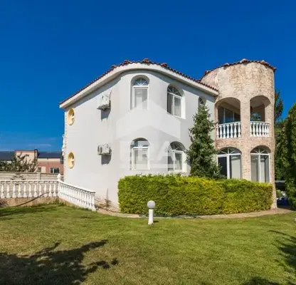 Photo 2 — Two-storey house with pool in m-t Evksinograd, Varna