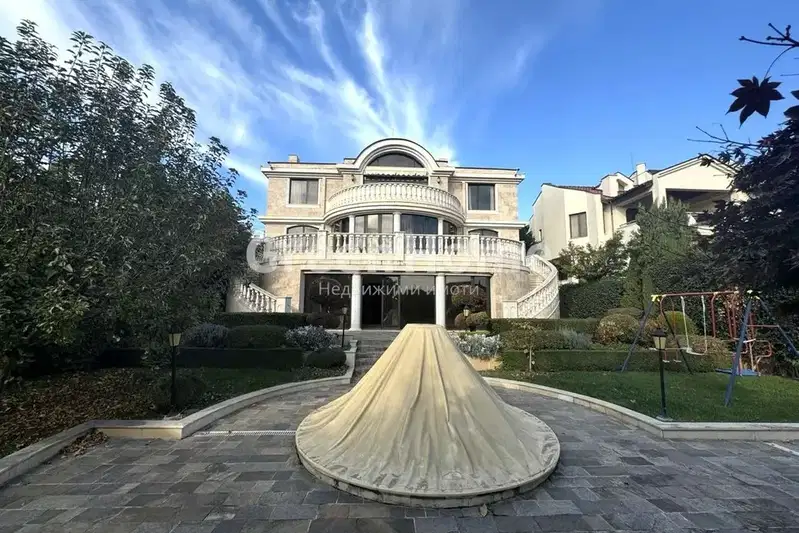 House in Varna, Evksinograd