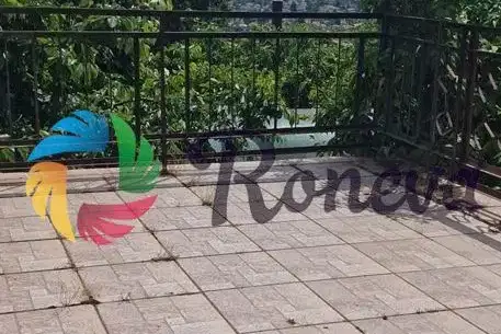 Two-storey house with 3 bedrooms and sea view in Manastirski Rid