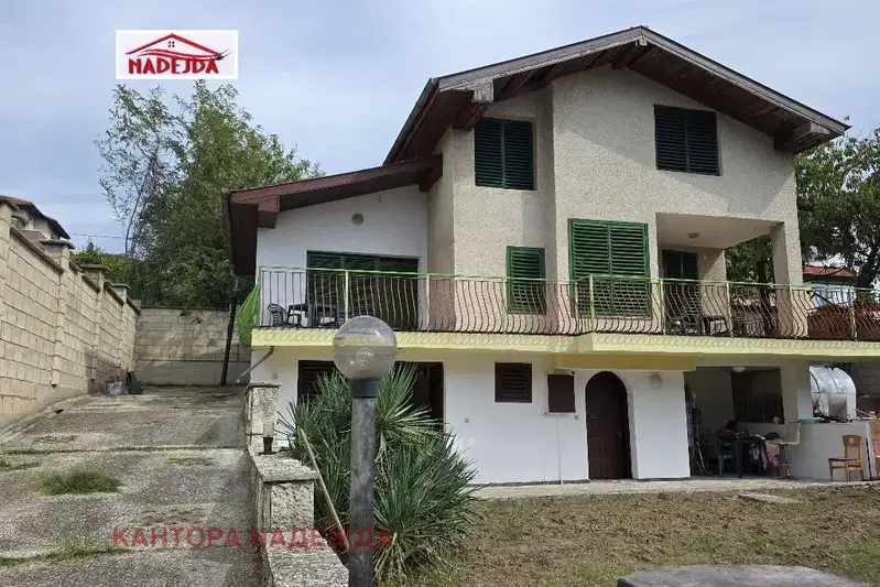 House in Varna, Rakitnika