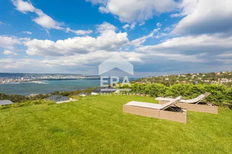 Two-storey house with 4 rooms and sea view in m-t Zelenika, Varna