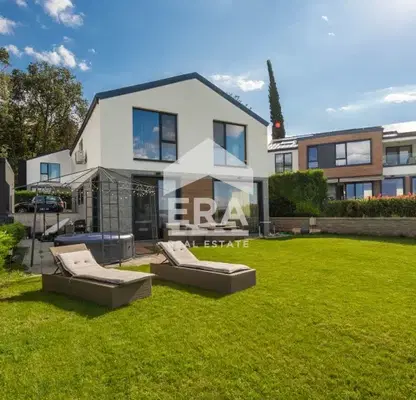 Photo 2 — Two-storey house with 4 rooms and sea view in m-t Zelenika, Varna