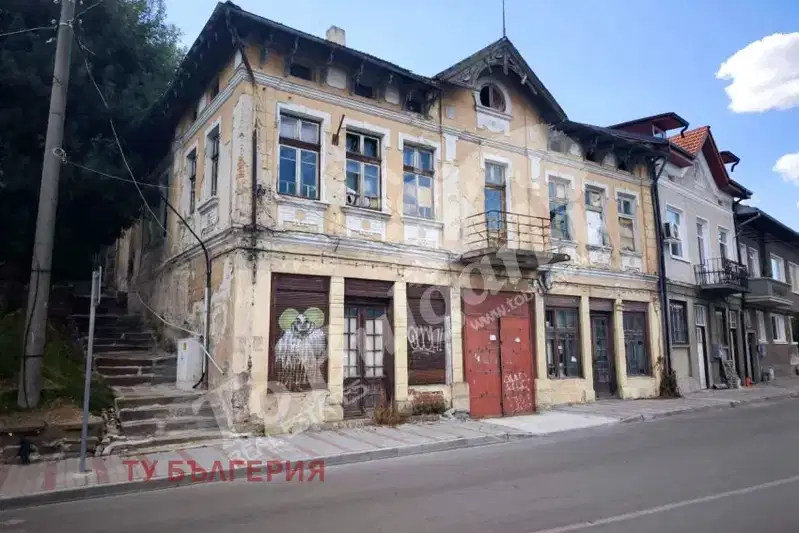 House with 2 buildings in the Old Town of Veliko Tarnovo