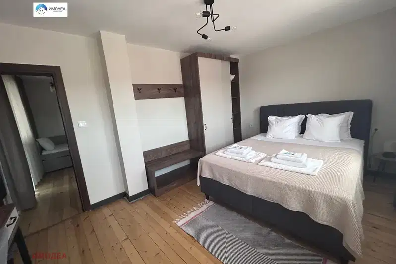 Three-storey house with two apartments and garage in Varusha, Veliko Tarnovo