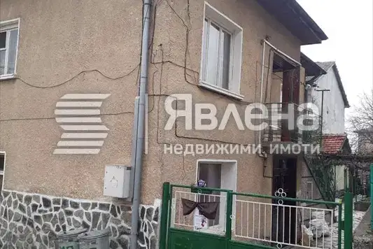 Two-storey house with yard in Velingrad, Pazardzhik region