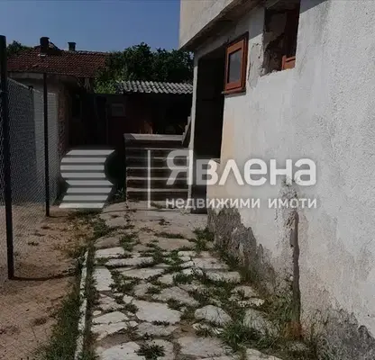 Photo 4 — Two-storey timber-joist house with yard in Kamenitsa district, Velingrad