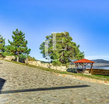 Photo 2 — House in Pazardjik, Velingrad
