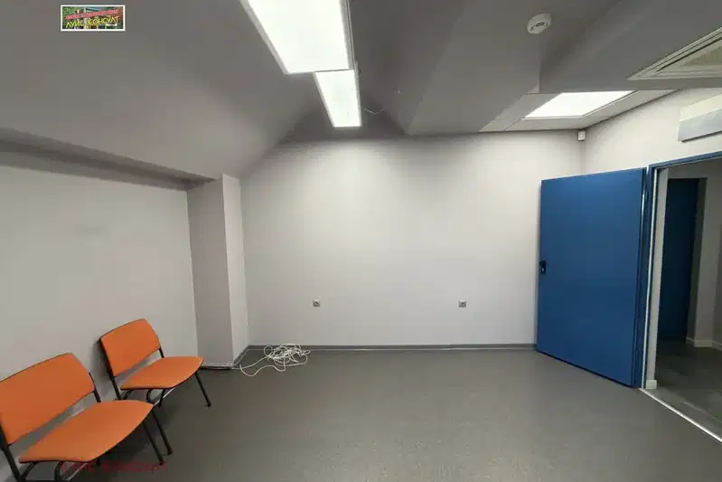Office in Montana, Idealen Centyr
