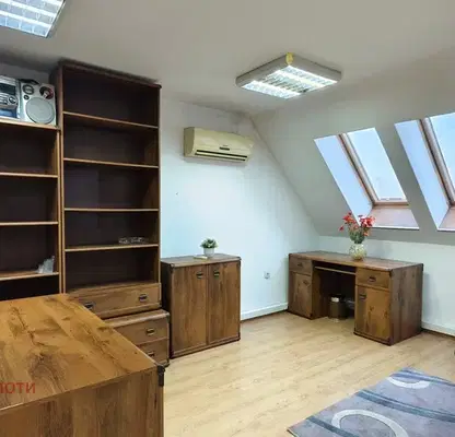 Photo 2 — Office in Pazardjik, Idealen Centyr