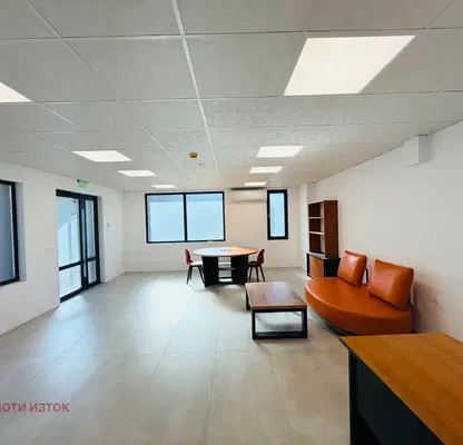 Photo 2 — Office in Pernik, Iztok