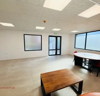 Photo 3 — Office in Pernik, Iztok