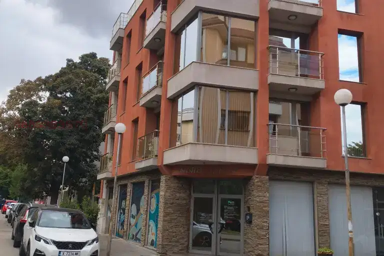 Office in Plovdiv, Centyr