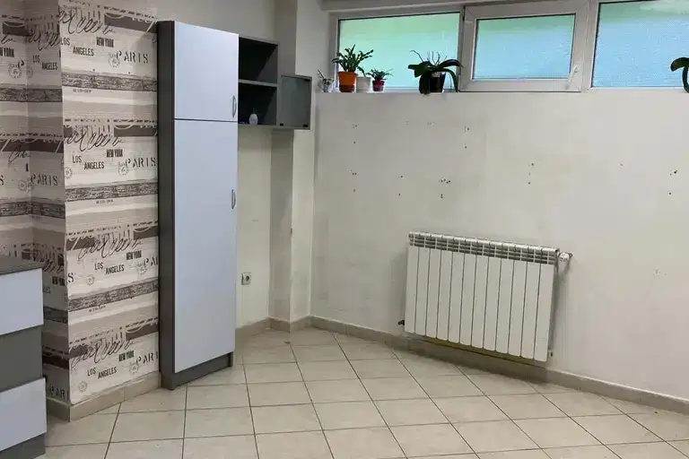 Office in Ruse, Centyr